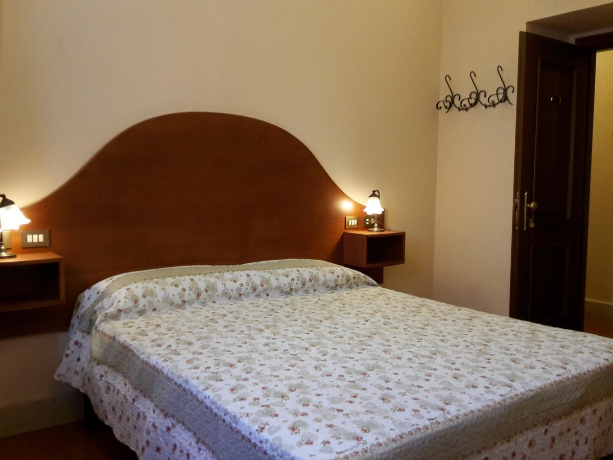 Hotel 4 Coronati Рим Экстерьер фото